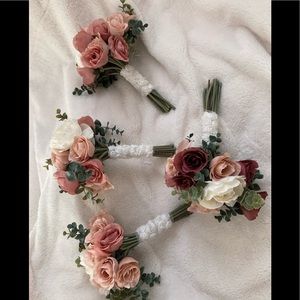 Bridal party bouquets